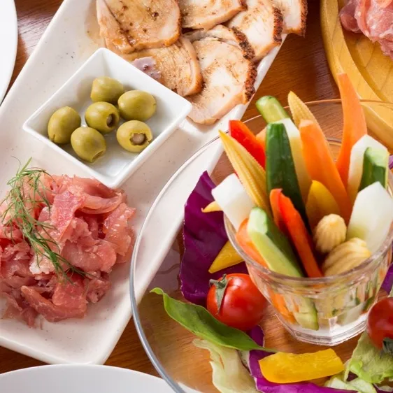 「渋谷ガーデンスペース道玄坂」では無料でご利用いただける貸切特典がいっぱい！渋谷で貸切GW BBQなら「渋谷ガーデンスペース道玄坂店」にお任せ！20人.30人.40人.50人までご利用可能です！